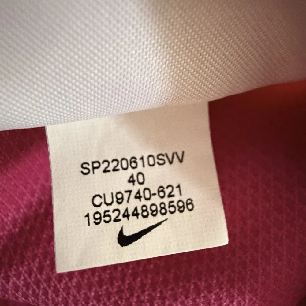 Nike Golf Men's 40x11 Dri-Fit Performance Stretch Bright Pink Chino Golf Shorts